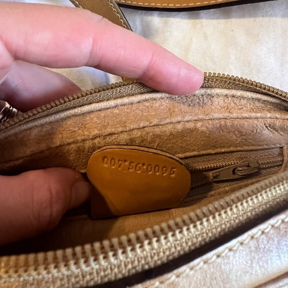 Authenticated Vintage Gucci GG Coated Canvas Leather Crossbody 007•59•0095 - Picture 7 of 16